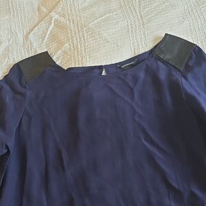 Club Monaco Navy Open Back Blouse With Leather Accents Size Medium